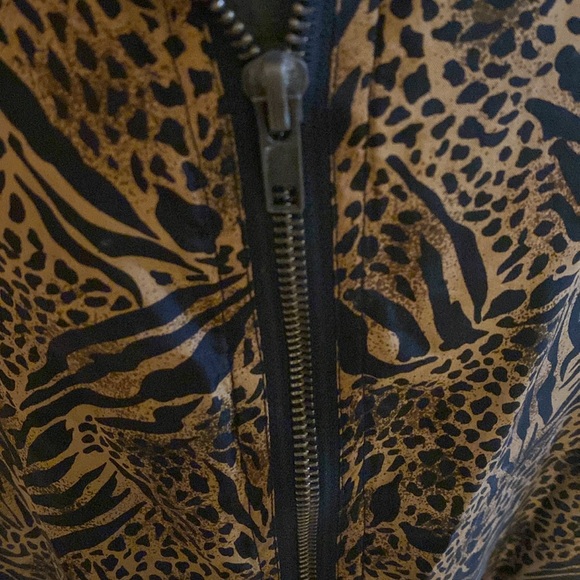 Vintage 1990’s 100% Silk Animal Print Windbreaker Jacket | 3XL Unisex | Like New - Picture 5 of 5